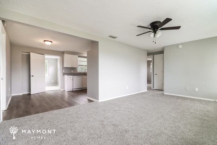 4723 Aegean Ave - Photo 5 of 12