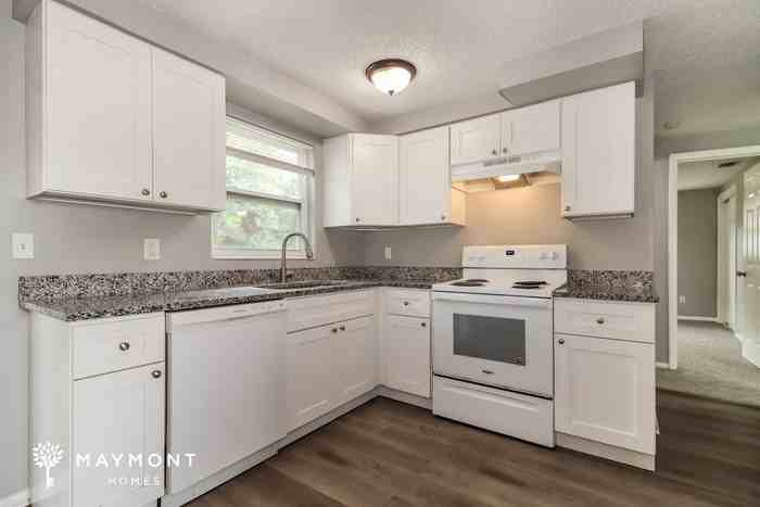 4723 Aegean Ave - Photo 7 of 12