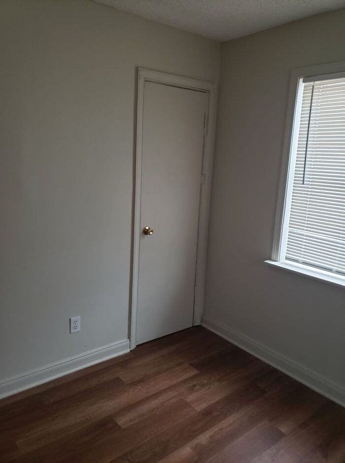 2066 Farrington St - Photo 5 of 12