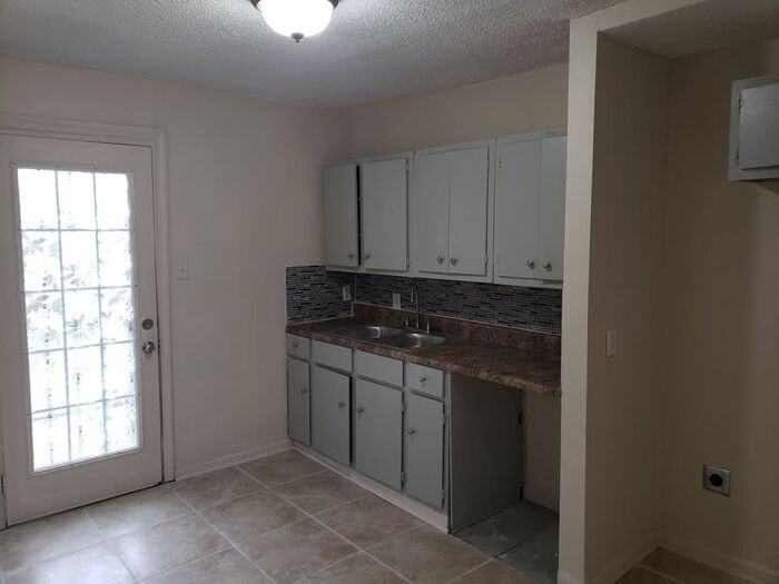 2066 Farrington St - Photo 6 of 12