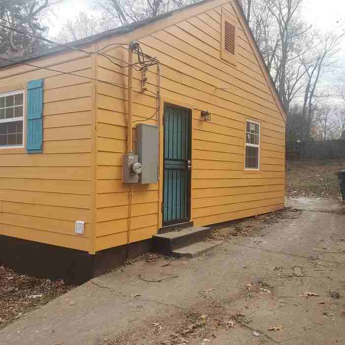 3189 Yale Ave - Photo 3 of 17