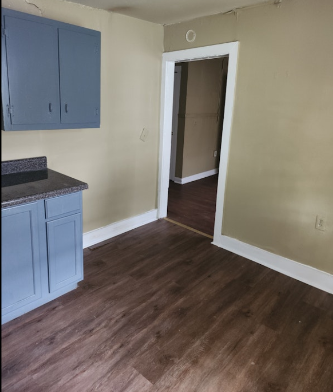 1485 E Mallory Ave #1 - Photo 3 of 14