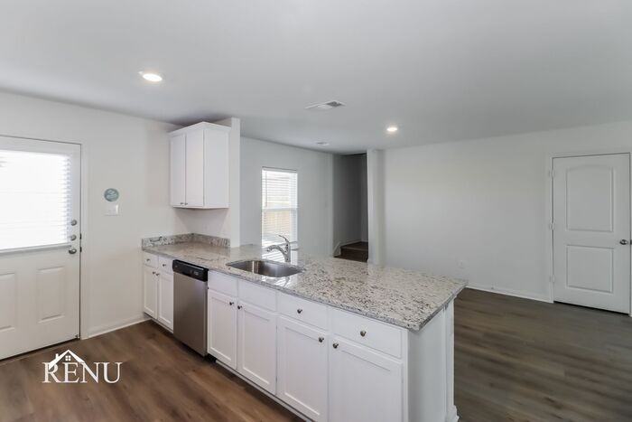 212 Silvercrest Ln - Photo 5 of 20