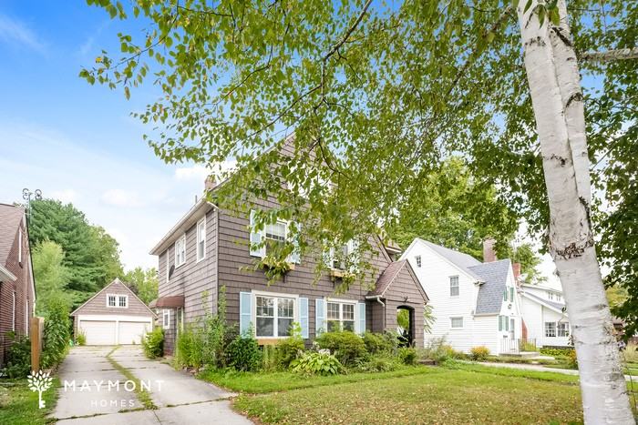 238 Oakgrove St - Photo 2 of 2