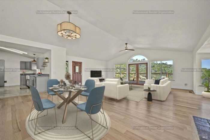 314 Lariat St - Photo 6 of 32