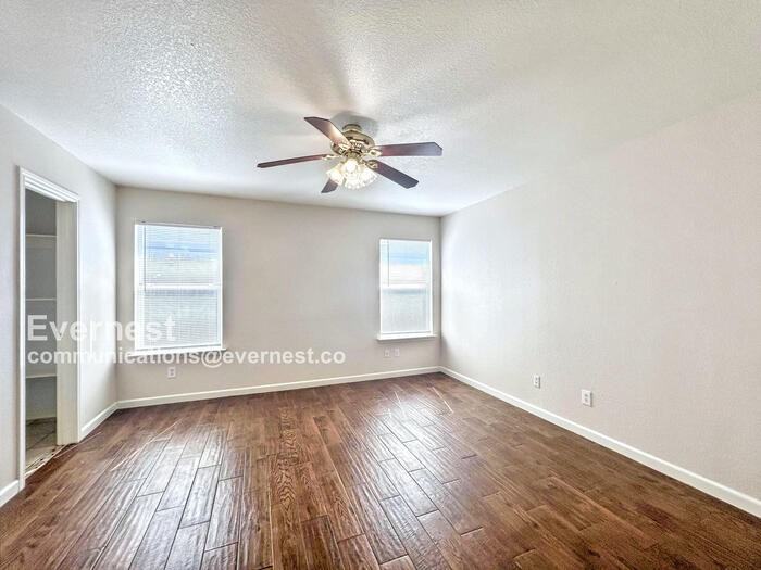 2027 Mission Fld - Photo 6 of 16