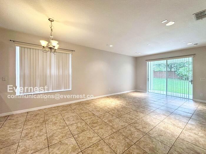 9019 Edenshire Circle - Photo 5 of 26