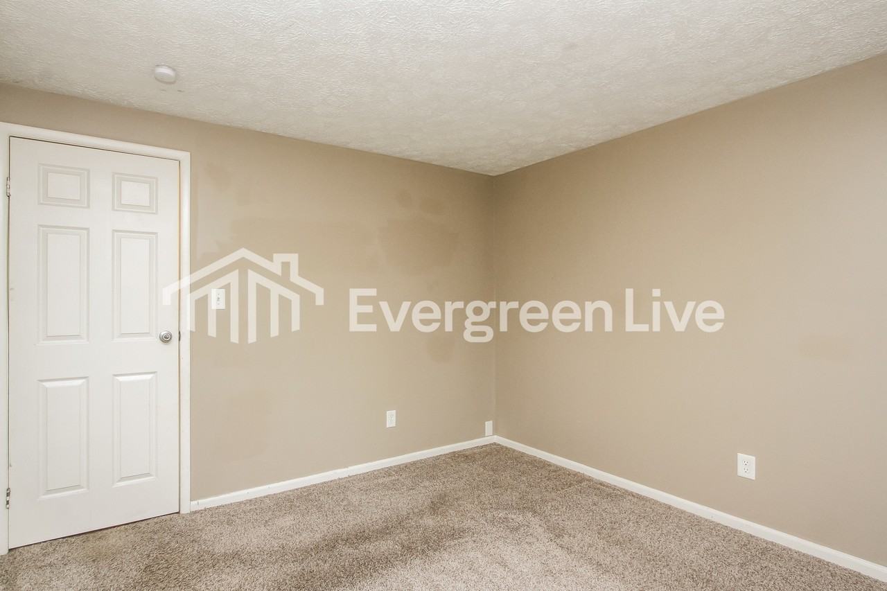 11401 Whistler Drive - Photo 7 of 15