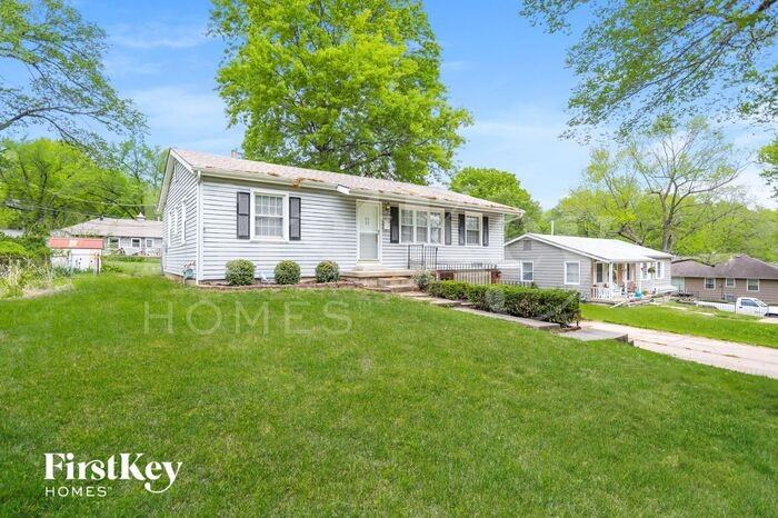 10510 West 90th Street - Photo 2 of 15