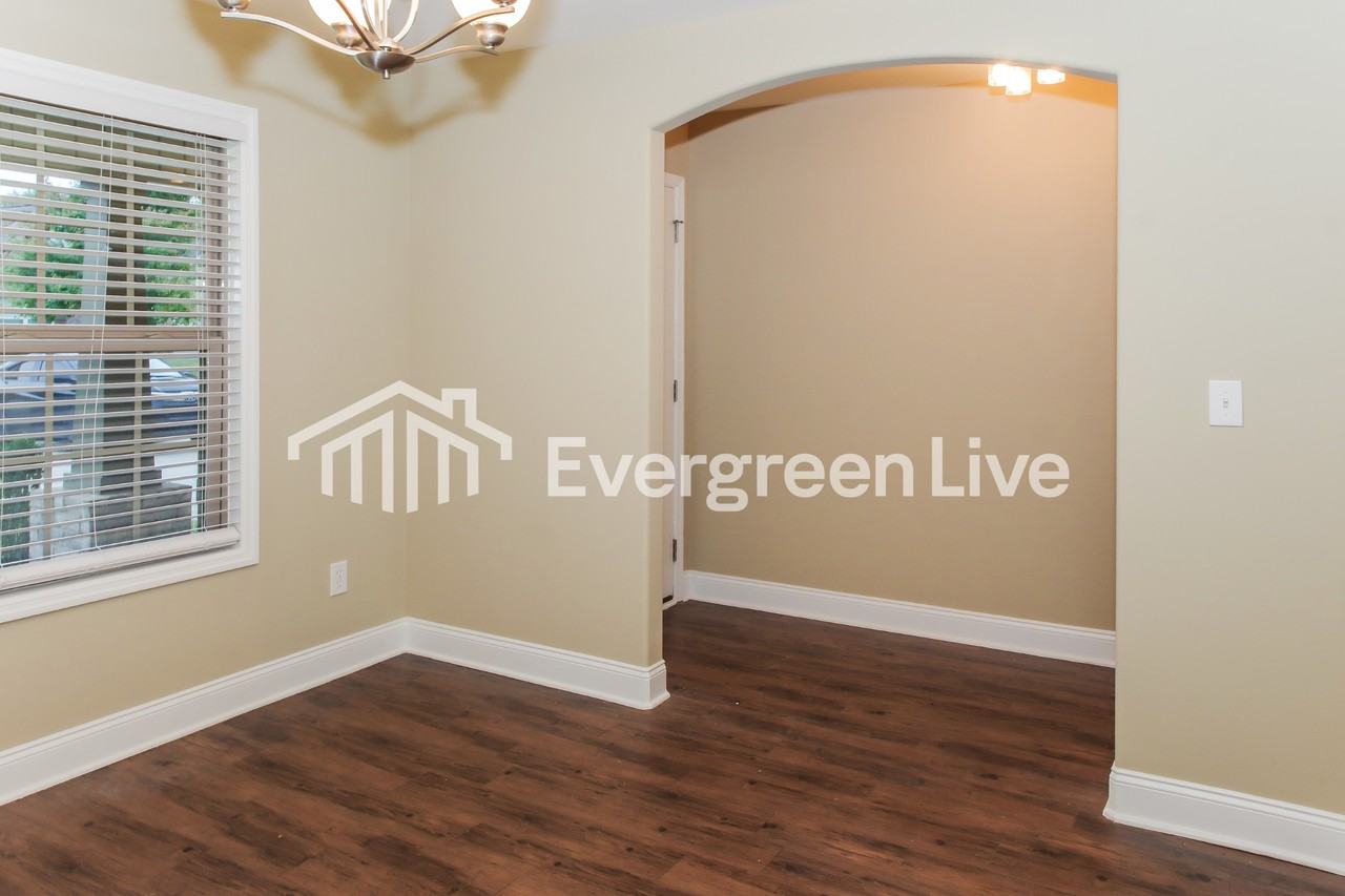 3013 Monterey Dr Sw - Photo 6 of 16