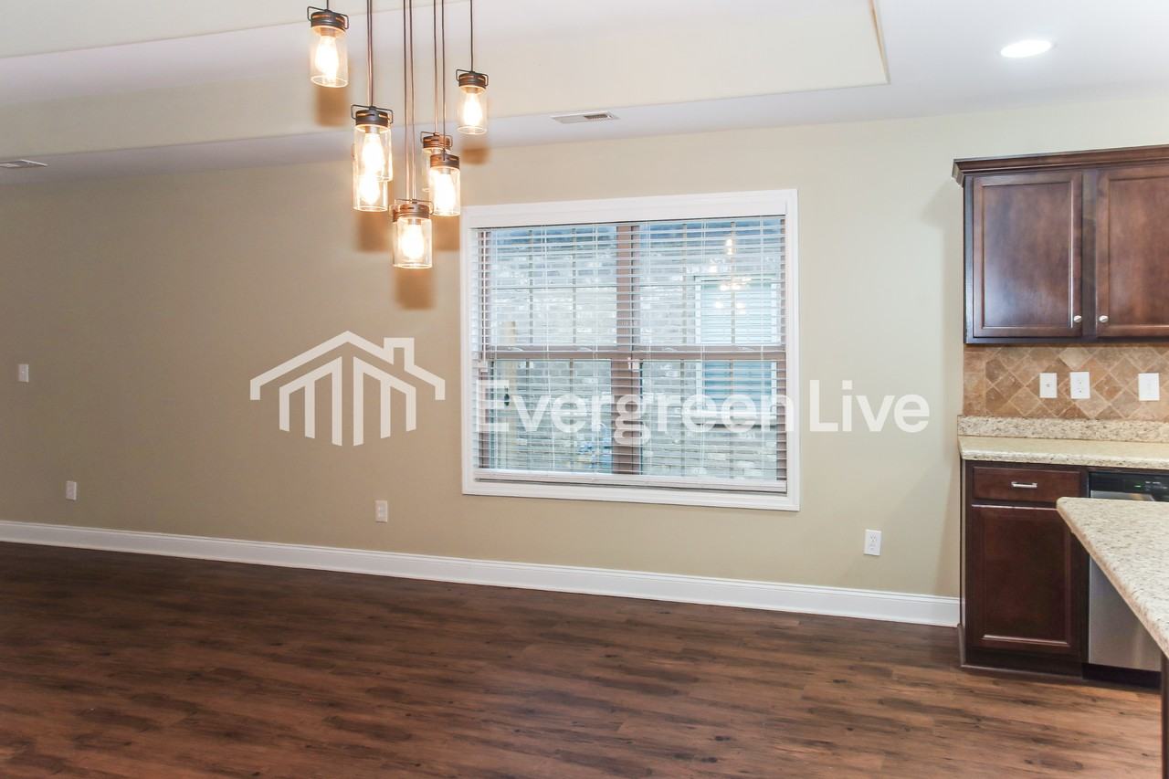 3013 Monterey Dr Sw - Photo 7 of 16