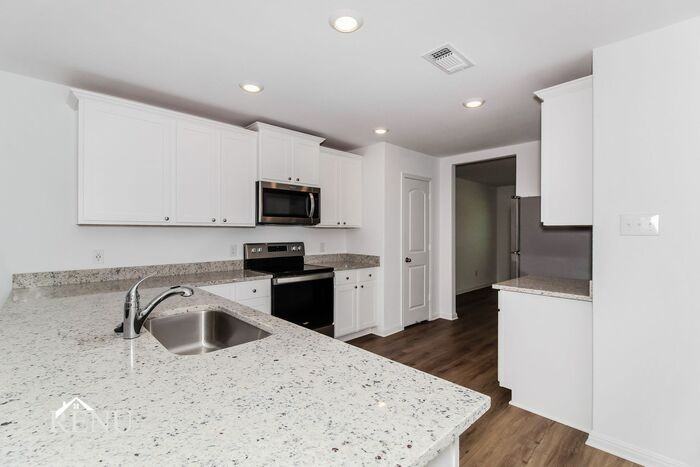 133 Scarborough Bnd - Photo 3 of 24