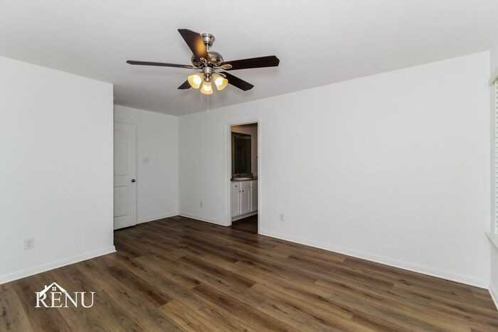 133 Scarborough Bnd - Photo 7 of 24