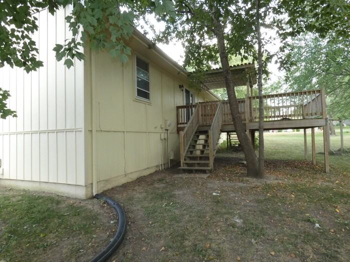 509 East 7th Street - Photo 6 of 20