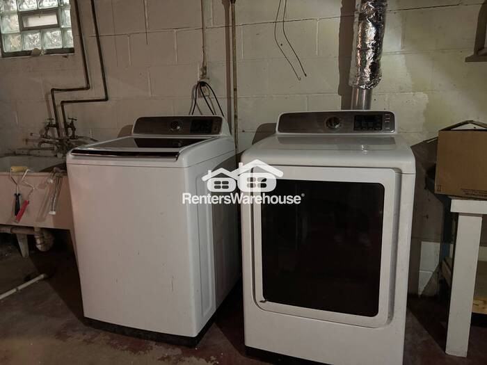 8624 Oakland Ave S - Photo 3 of 22