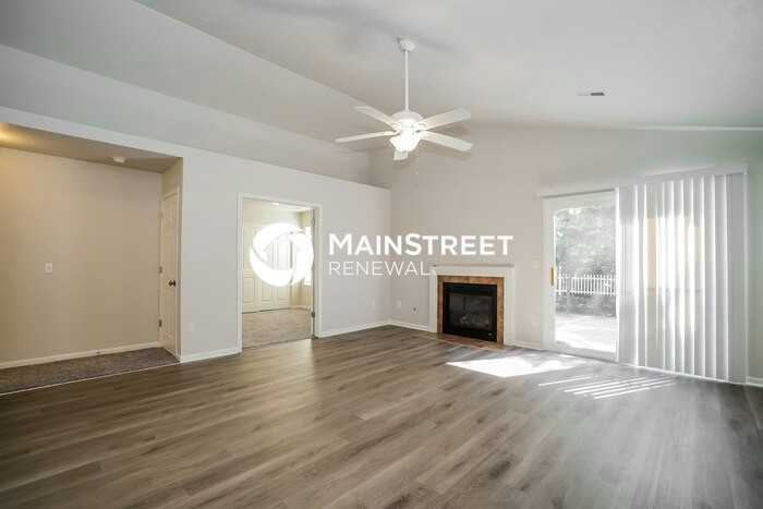 6817 Riding Trail Drive - Photo 4 of 18