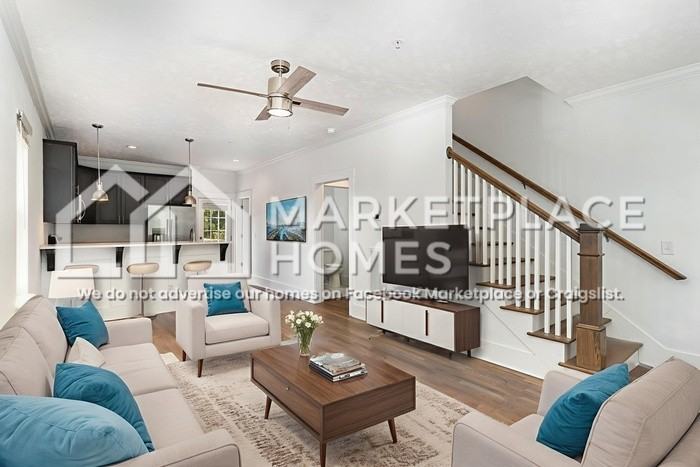 161 Peach St - Photo 5 of 27