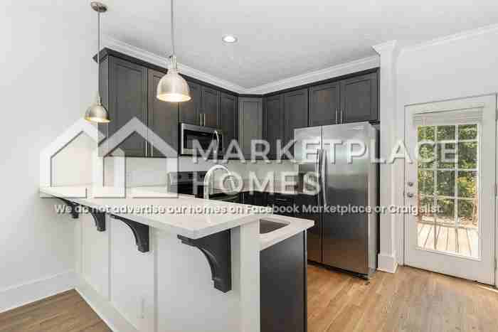 161 Peach St - Photo 7 of 27