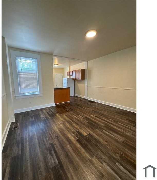 1500 E 29th St - Photo 3 of 14