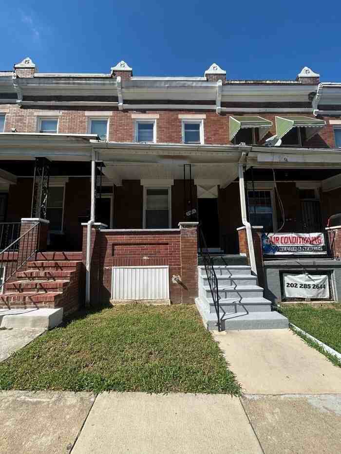 2800 Winchester St - Photo 2 of 12