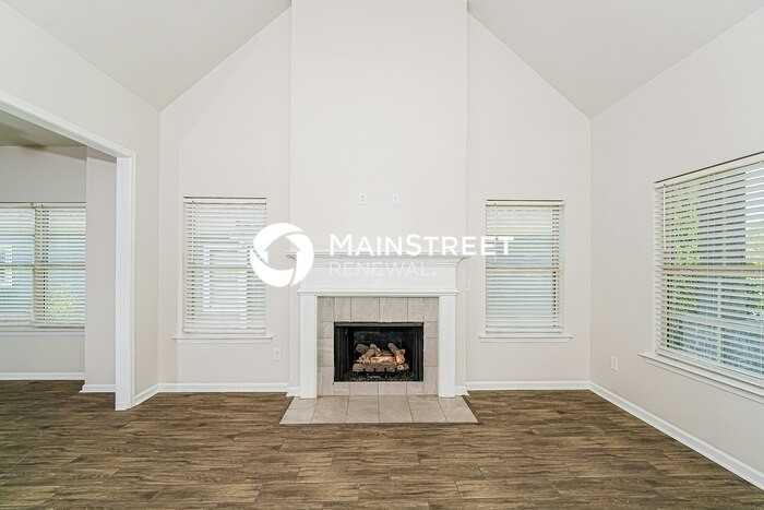 1041 Crawford Court - Photo 5 of 18