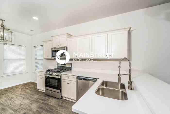 1041 Crawford Court - Photo 6 of 18