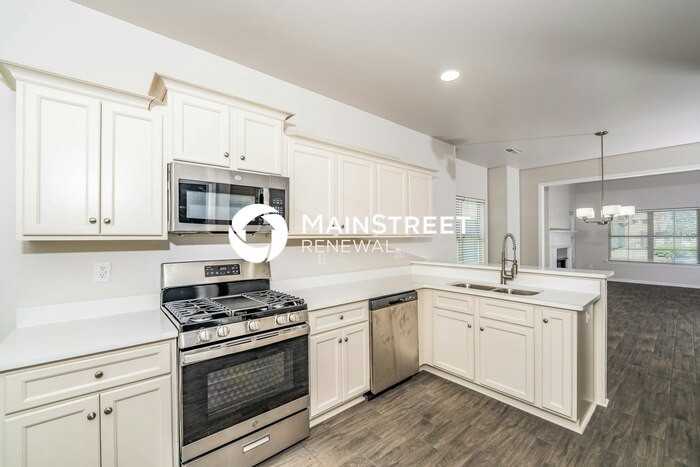 1041 Crawford Court - Photo 7 of 18