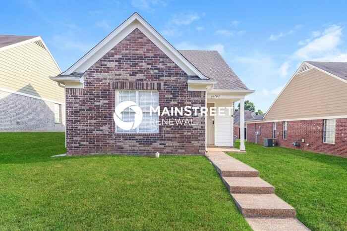 10103 Nolton Cir - Photo 2 of 18