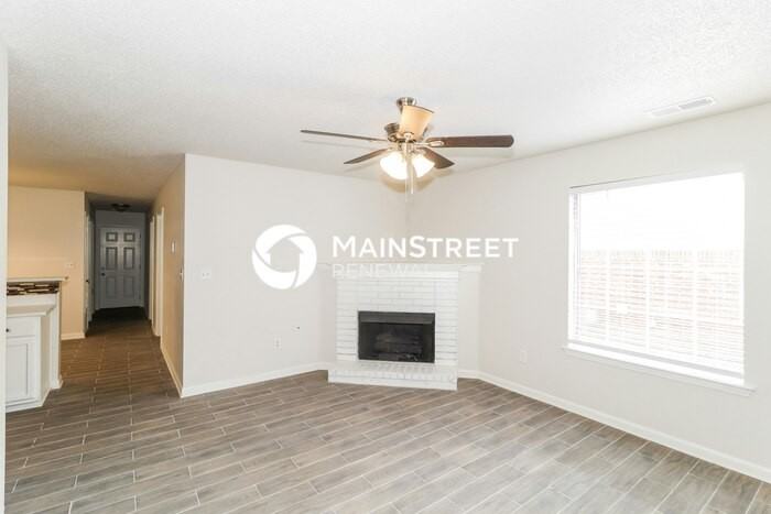 10103 Nolton Cir - Photo 5 of 18