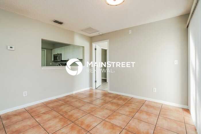 220 Southeast 27th Terrace - Photo 4 of 16