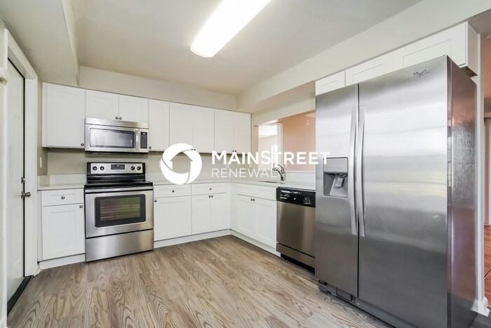 220 Southeast 27th Terrace - Photo 6 of 16