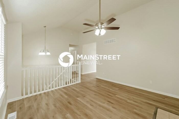 11015 North Lewis Avenue - Photo 5 of 18