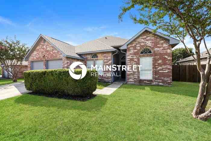 328 West Willow Creek Drive - Photo 2 of 17