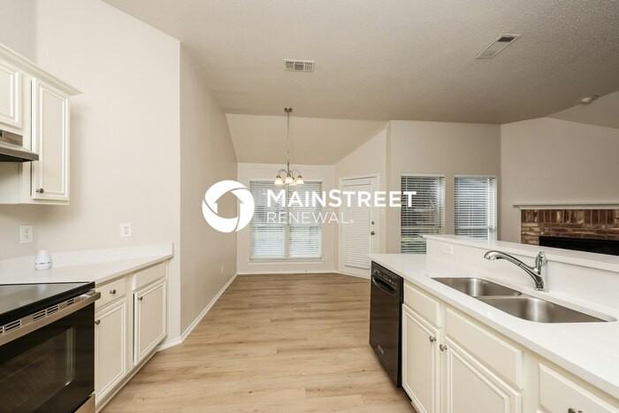 328 West Willow Creek Drive - Photo 7 of 17