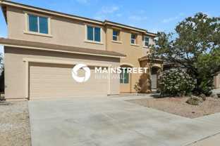 1027 E Madera Grove Ln - Photo 1 of 1