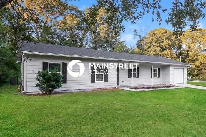 430 Birch Lane Southeast - Photo 2 of 17