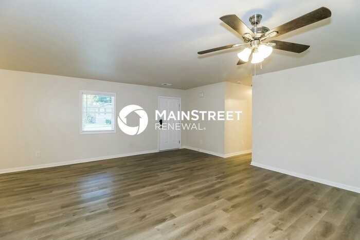 430 Birch Lane Southeast - Photo 6 of 17