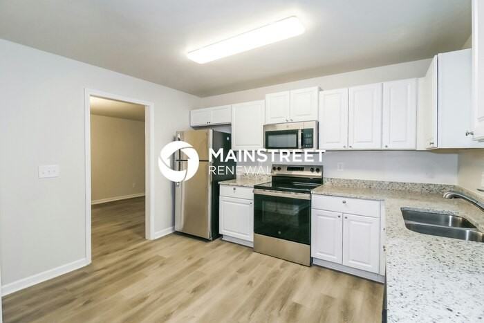 430 Birch Lane Southeast - Photo 7 of 17