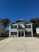 featured image of 124 4th St Se