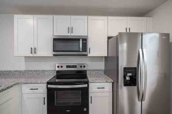 124 4th Street Southeast - Photo 2 of 23