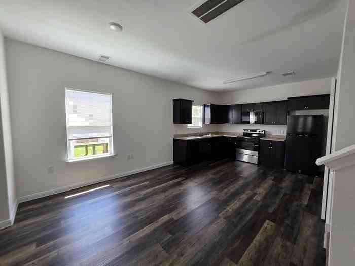 6210 Lacey Oak Dr - Photo 6 of 13