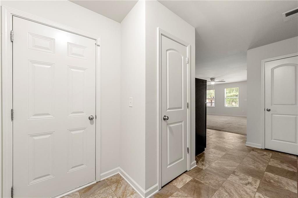 2383 Hackamore Dr - Photo 3 of 25