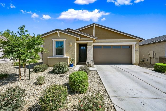 19414 W College Dr - Photo 2 of 34