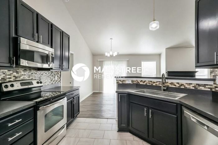 7003 Hollow Oaks Drive - Photo 6 of 18