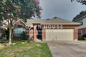 featured image of 14422 Bladenboro Dr