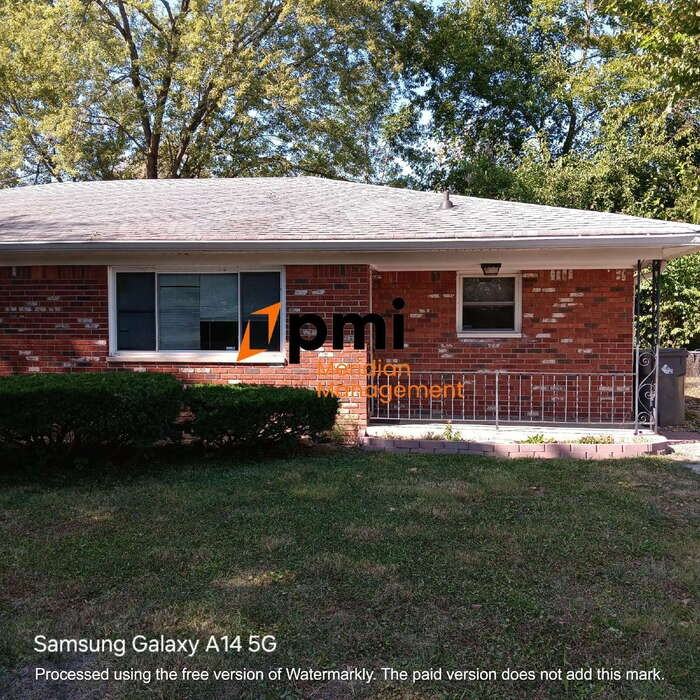 2218 N Edmondson Ave - Photo 2 of 11