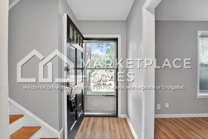 427 Whispering Pines Drive - Photo 3 of 29