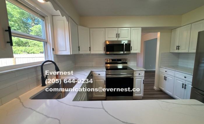 6642 Glacier Ave - Photo 7 of 45