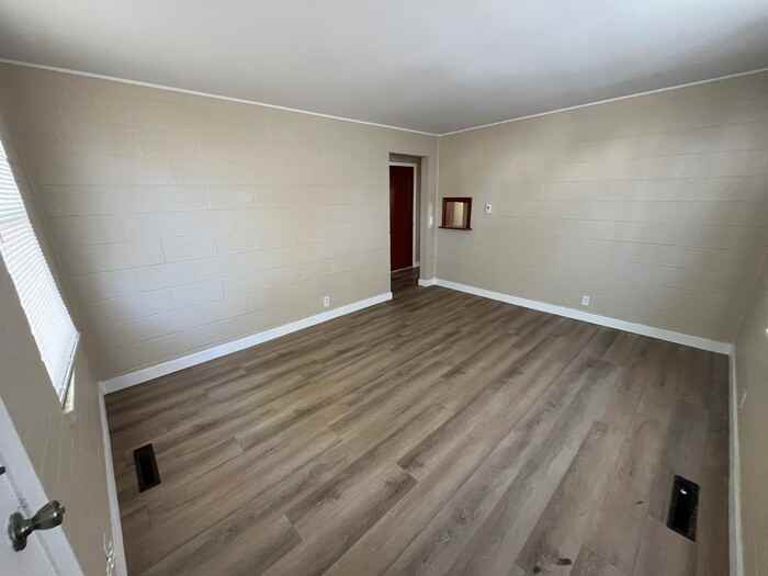 144 East 3185 South #A - Photo 3 of 11