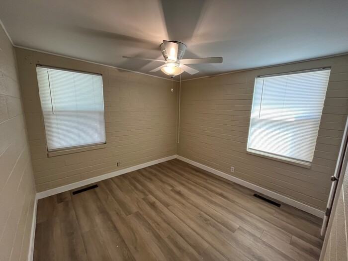 144 East 3185 South #A - Photo 4 of 11